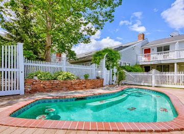 maine/kennebunkport/landmark/rhumb-line-resort