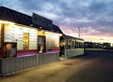 idaho/mountain-home/landmark/mudslingers-drinks-eats