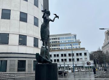 united-kingdom/cardiff/landmark/nereid-statue