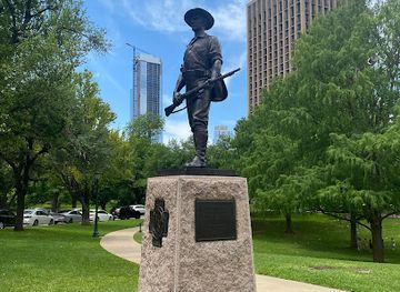 texas/central-texas/landmark/ten-commandments-monument