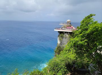 guam/ritidian-point/landmark/two-lover-s-point