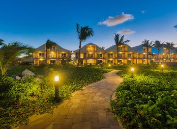 sint-maarten/cul-de-sac/landmark/orient-beach-hotel