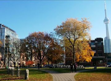 canada/toronto/landmark/victoria-memorial-square