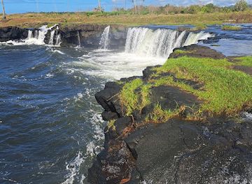 samoa/savai-i-island/landmark/mu-pagoa-waterfall
