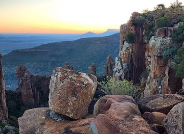 south-africa/eastern-cape/landmark/valley-of-desolation