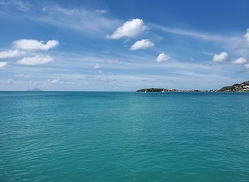 sint-maarten/guana-bay/landmark/bigwood