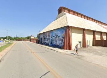 texas/new-braunfels/landmark/new-braunfels-bavarian-murals