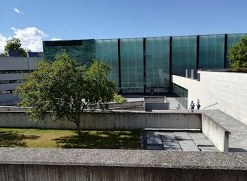 estonia/laane-viru-county/landmark/estonian-art-museum-kumu