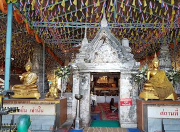 thailand/ayutthaya-province/landmark/wat-tha-ka-rong