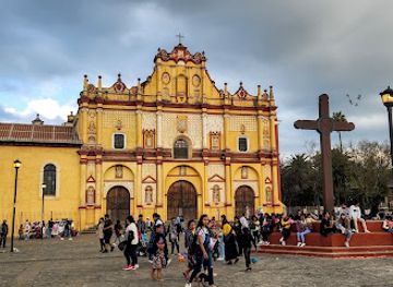 mexico/chiapas/san-cristobal-de-las-casas/landmark/andador-del-carmen