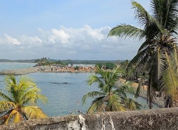 ghana/axim/landmark/fort-anthonio