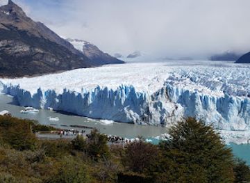 argentina/el-calafate/landmark/visit-el-calafate