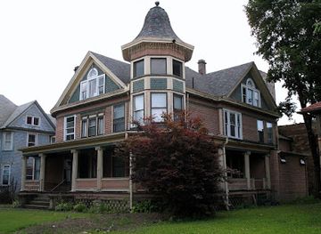 ohio/southwest-ohio/landmark/barber-whitticar-house