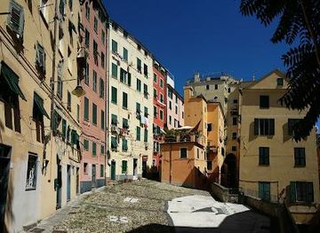 italy/genoa/landmark/p-za-campopisano