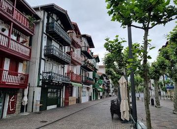 spain/san-sebastian/landmark/calle-san-pedro