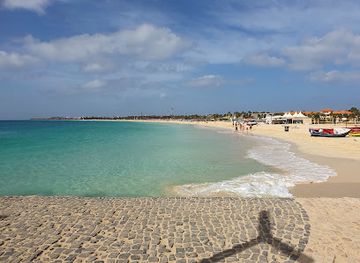 cabo-verde/praia-de-carlota/landmark/praia-de-santa-maria
