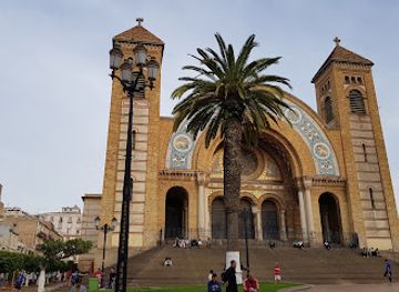 algeria/oran/les-castors/landmark/joan-of-arc-square