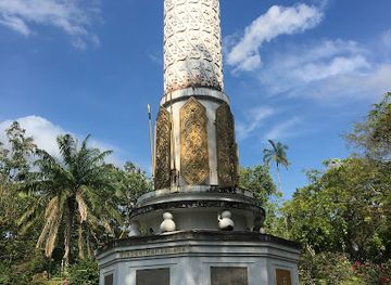 malaysia/kuching/landmark/tugu-pahlawan