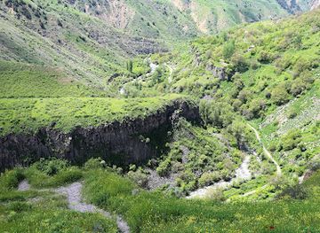 armenia/geghama-mountains/landmark/symphony-of-stones