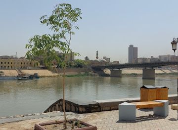 iraq/baghdad/al-karkh/landmark/cornice-of-karkh