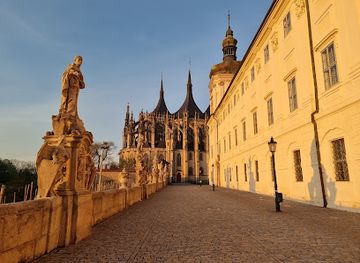 czechia/kutna-hora/landmark/galerie-soch
