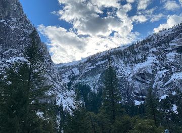 california/yosemite-village/landmark/yosemite-s-scenic-wonders-condominiums