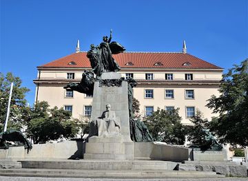 czechia/prague/landmark/frantisek-palacky-monument-prague