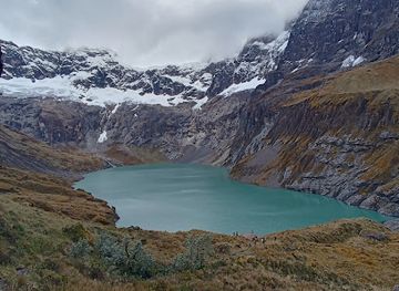 ecuador/morona-santiago-region/landmark/laguna-amarilla