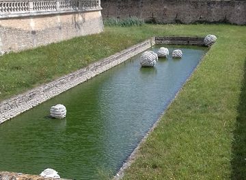 france/marais-poitevin/landmark/chateau-d-oiron