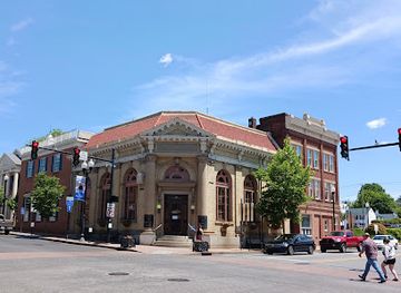 west-virginia/eastern-panhandle/landmark/downtown-charles-town-historic-district