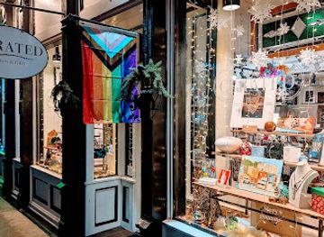 arkansas/eureka-springs/landmark/curated-gallery-and-gifts