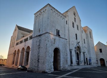italy/bari/bari-vecchia/landmark/basilica-san-nicola
