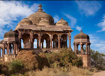 india/ranthambore/landmark/trinetra-ganesh-temple-ranthambore-fort