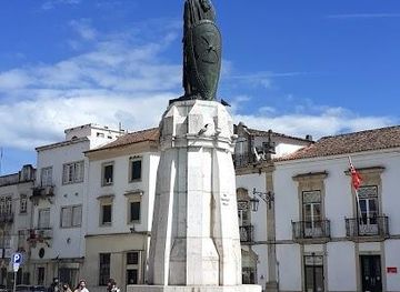 portugal/beira-litoral/landmark/tomar-city-hall