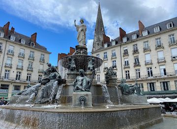 france/centre-val-de-loire/landmark/fontaine-de-la-loire