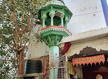 india/ahmedabad/landmark/lambeshwar-ni-pol-chabutaro