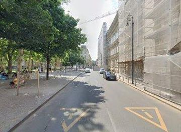 croatia/zagreb/landmark/trg-nikole-zrinskog-3