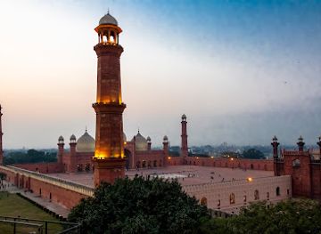 pakistan/gandhara/landmark/active-tours-pakistan