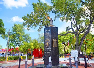 florida/miami/landmark/monu-caida-b-cochinos