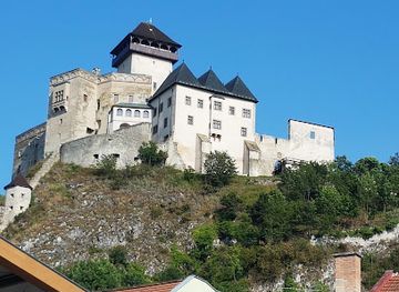 slovakia/trencin/landmark/matusova-veza