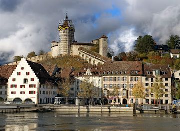 switzerland/schaffhausen/landmark/stadtbefestigung-stadtmauer-schwabentor-finsterwaldturm-under-diebsturm-munot