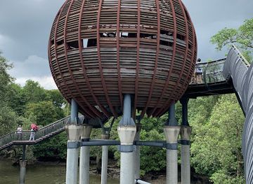 singapore/sungei-buloh-wetland-reserve/landmark/kingfisher-pod