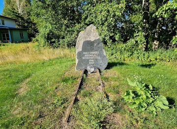 estonia/hiiumaa/landmark/malestuskivi-hiiumaalt-kuuditatuile