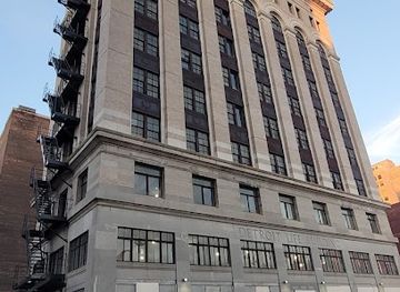 michigan/detroit/landmark/detroit-life-building