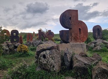 armenia/aragatsotn/landmark/armenian-alphabet-monument