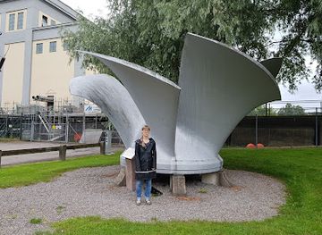 sweden/gotaland/landmark/sveriges-forsta-sluss