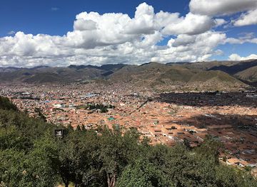peru/cusco/landmark/statue-of-christ