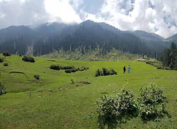 pakistan/swat/landmark/jarogo-waterfall-swat-valley-visit-malam-jabba-kalam-valley-kumrat-valley-swat-travel-guide