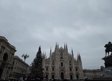 italy/milan/duomo/landmark/santuario-di-san-bernardino-alle-ossa