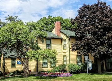 iowa/little-switzerland/landmark/scholte-house-museum-gardens